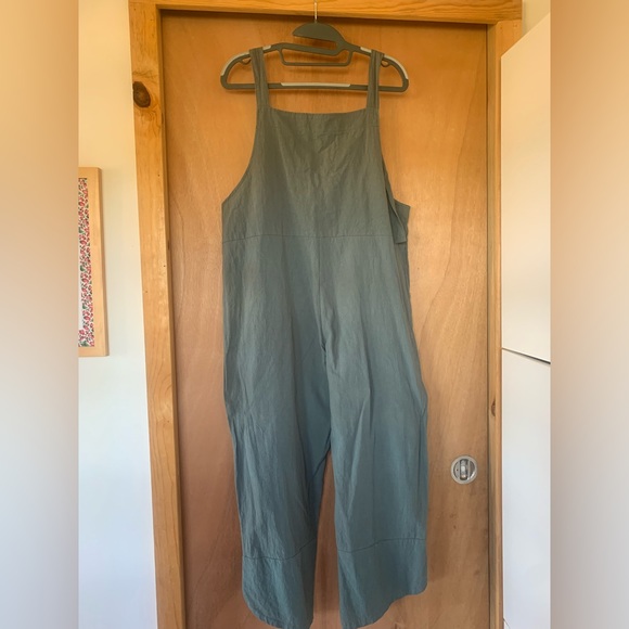 Women’s Overalls | Linen-blend | Size Small, Adjustable | POCKETS | Blue Green - Picture 5 of 5